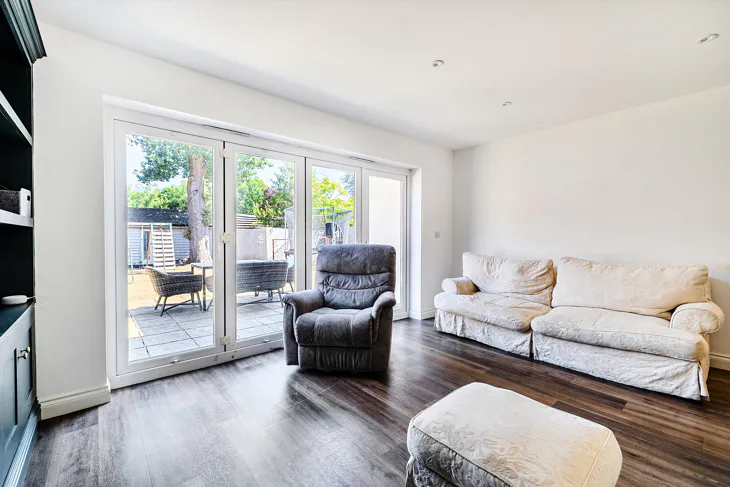 House Alexander Close in Finchampstead