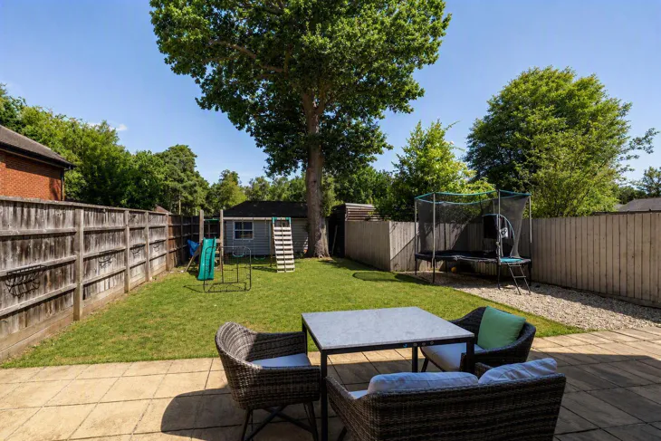 House Alexander Close in Finchampstead