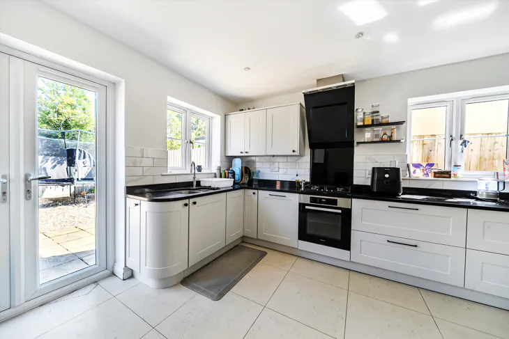 House Alexander Close in Finchampstead