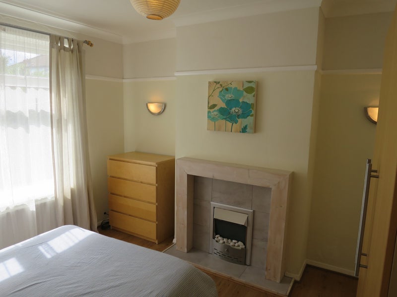 Room Cumberland Walk in Newcastle upon Tyne