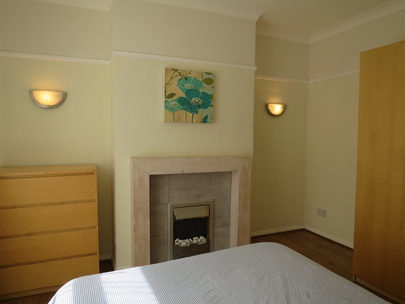 Room Cumberland Walk in Newcastle upon Tyne