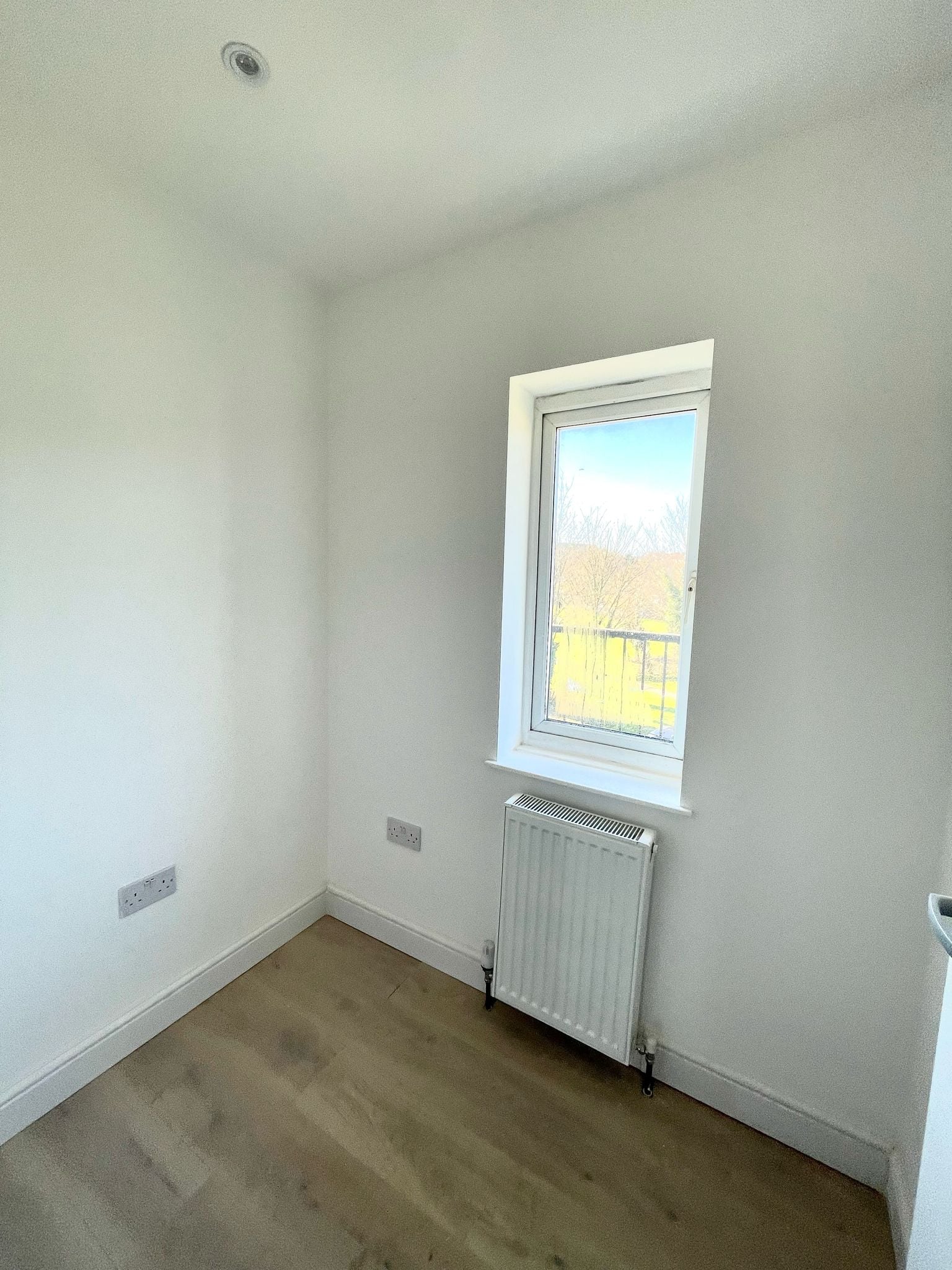 Flat Chase Road in Greater London