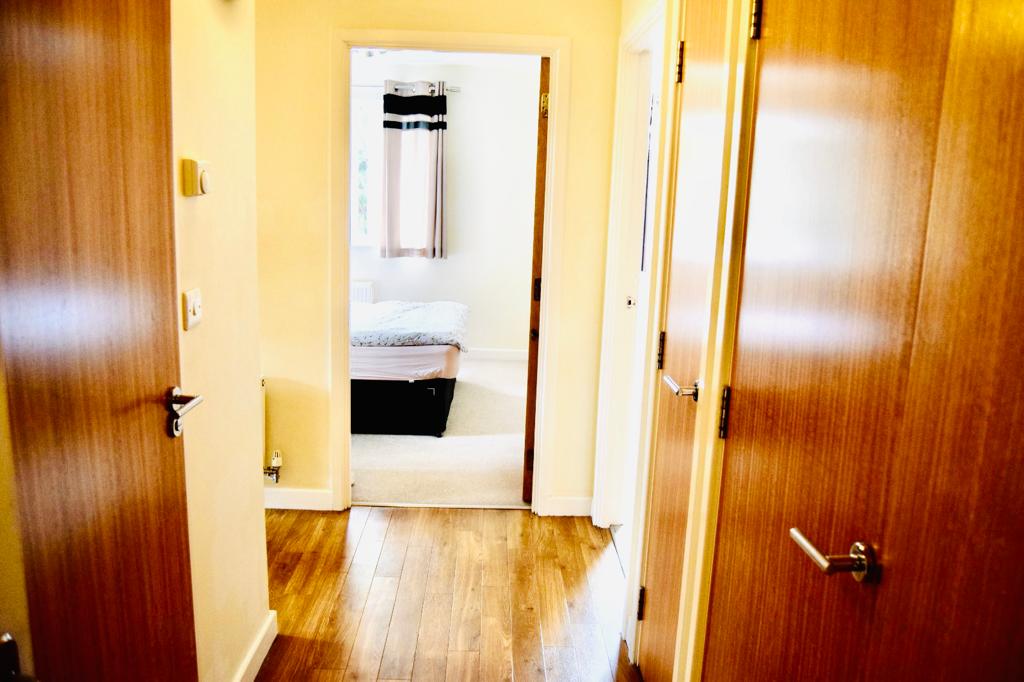 Flat Harefield Road in Greater London