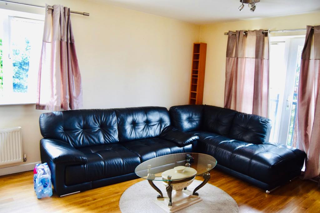 Flat Harefield Road in Greater London