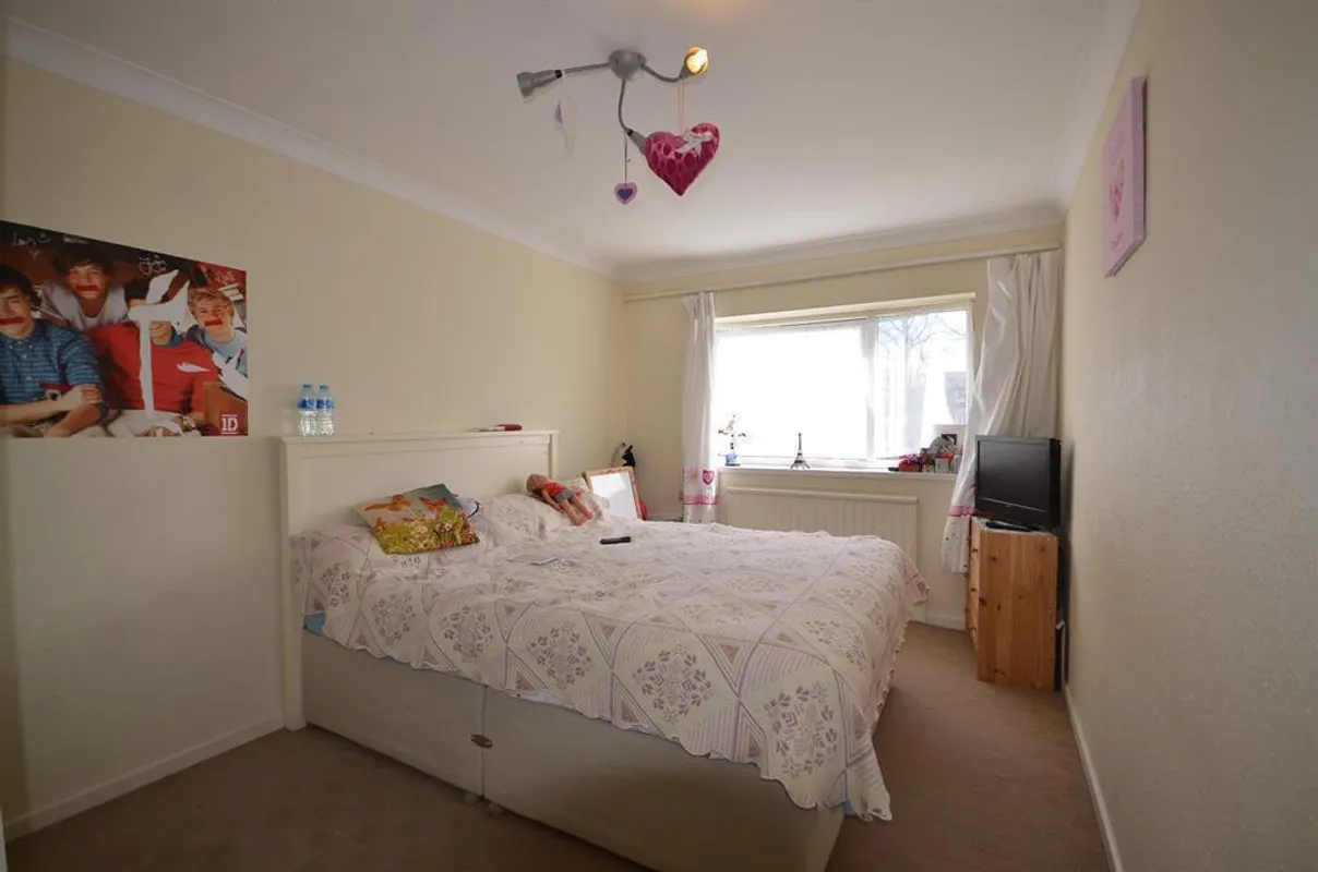 Flat Sudbury Avenue in Greater London