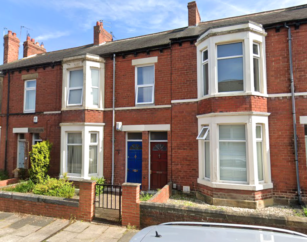 Flat Delaval Terrace in Newcastle upon Tyne