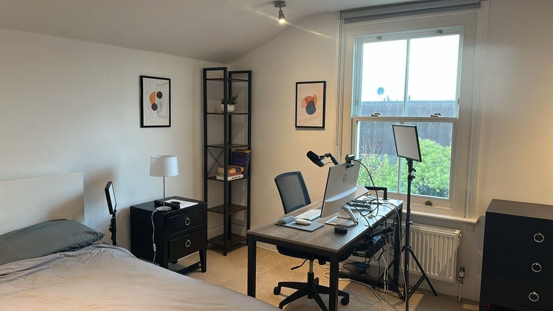 Room Charlton Road in Greater London