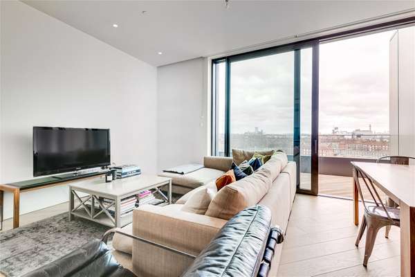 Flat Wood Lane in Greater London