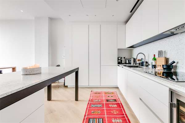 Flat Wood Lane in Greater London