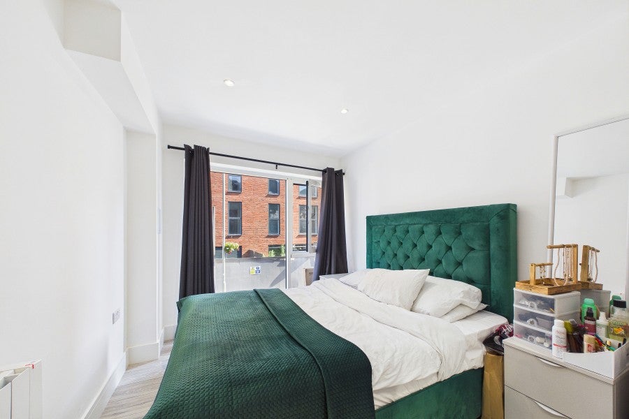 Flat Portesbery Road in Surrey Heath