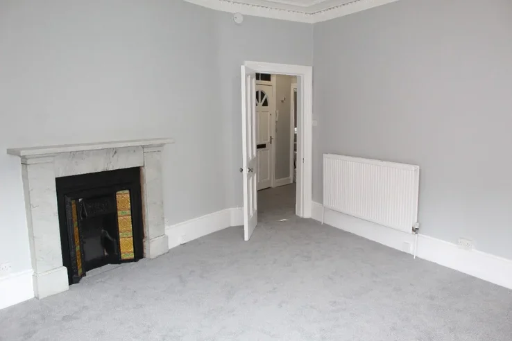 Flat Cathcart Road in Glasgow