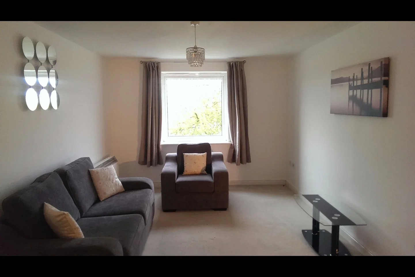 Flat Torrington Gardens in Greater London