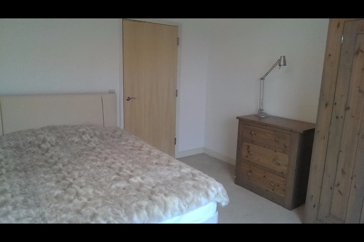 Flat Torrington Gardens in Greater London