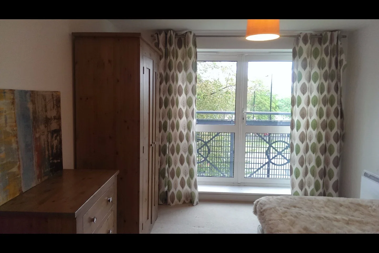 Flat Torrington Gardens in Greater London