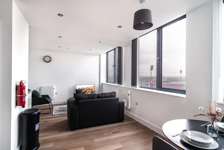 Flat Talbot Road in Trafford