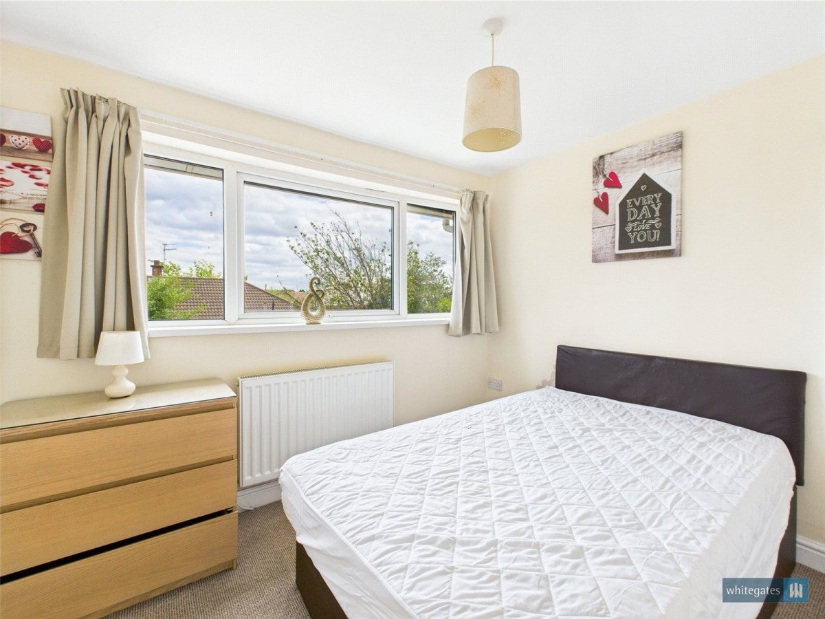 Room Bullcroft Close in Doncaster