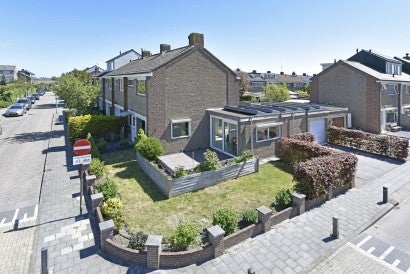 Huis Irenelaan 2 in Nieuwkoop