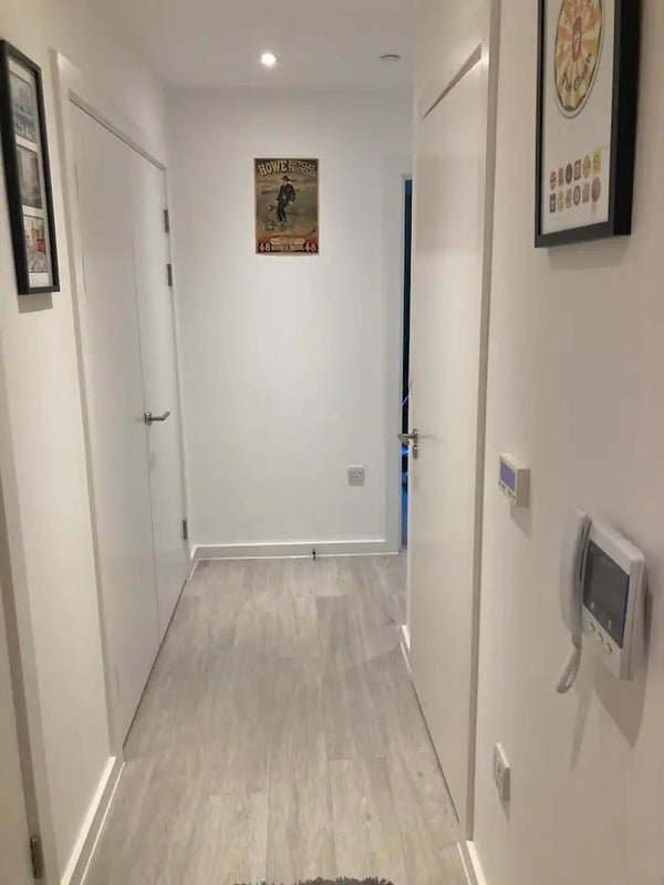 Flat Pomeroy Street in Greater London