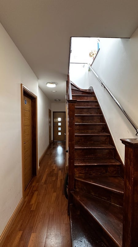 Room St Michael's Avenue in Greater London