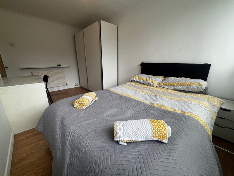 Room Gooch's Way in Warwick