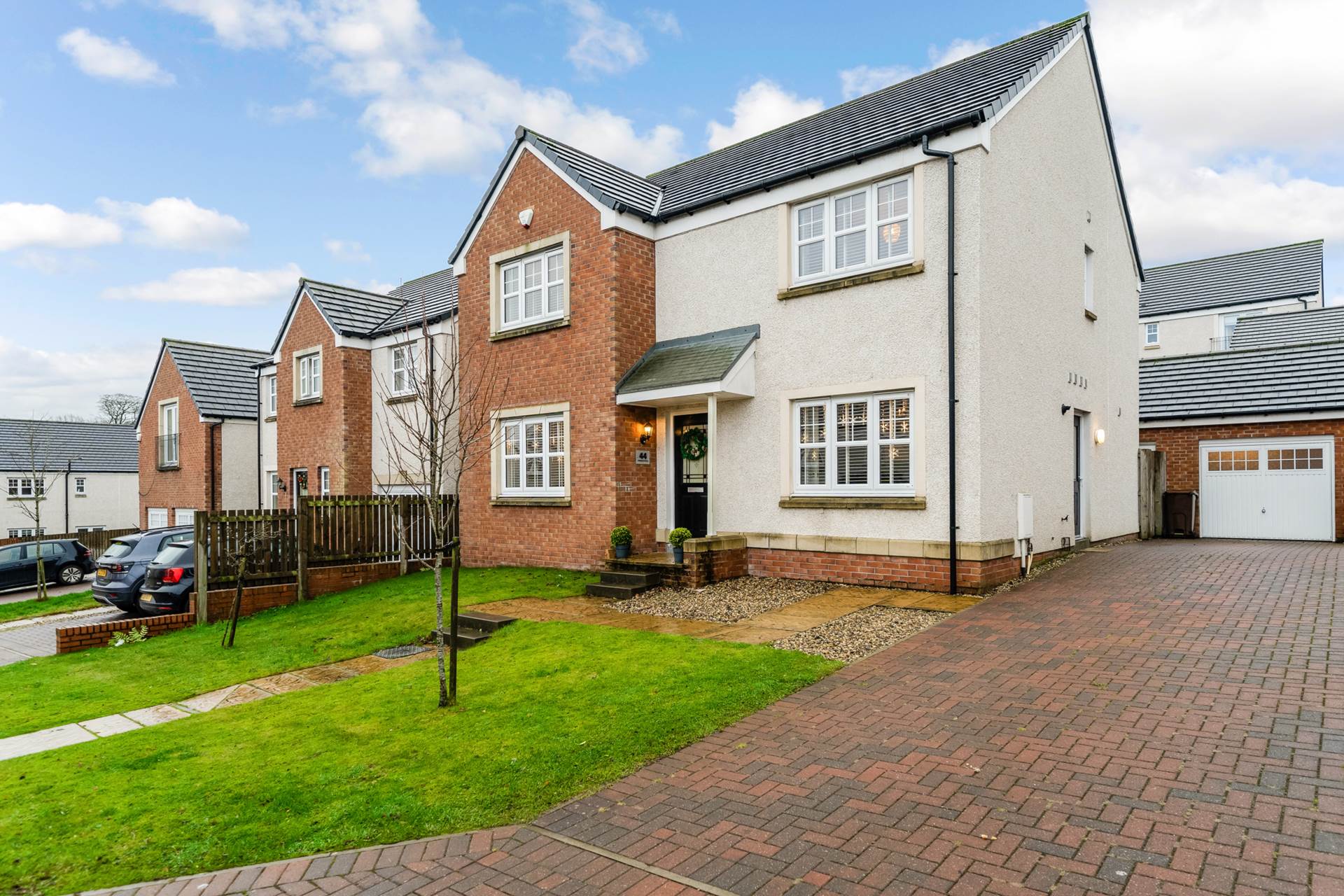 House Shillingworth Place in Bridge of Weir