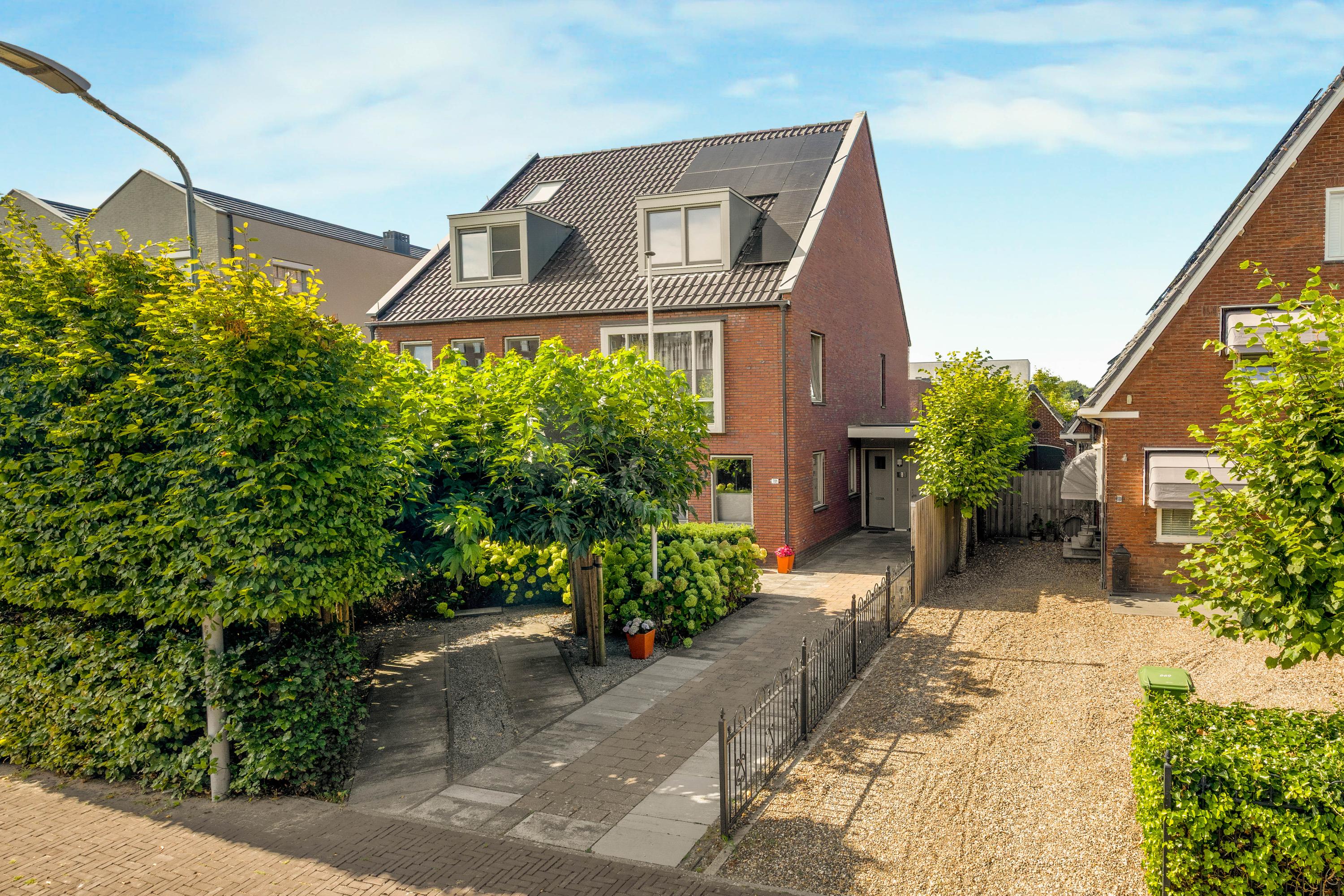 Huis Hoofdweg 701 in Hoofddorp
