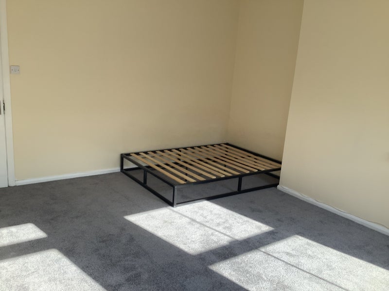 Room Rosemont Road in Greater London