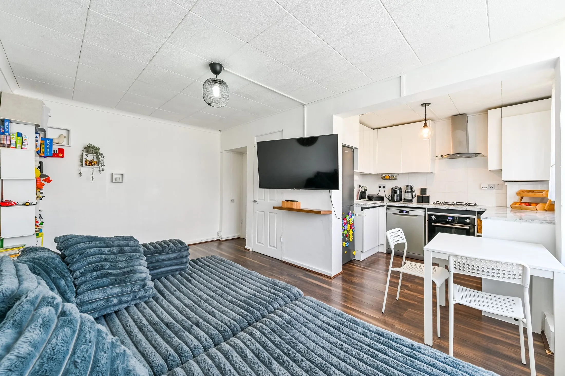 Flat Hertford Road in Greater London