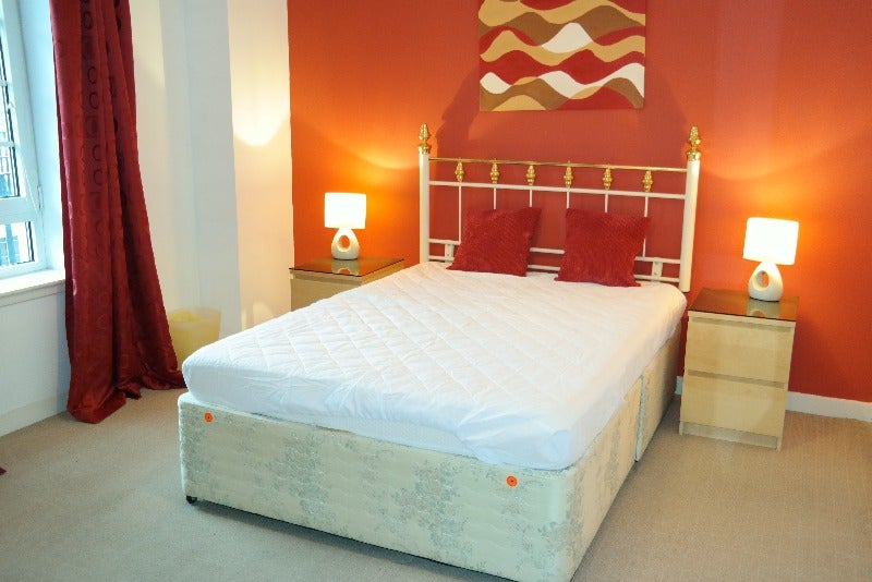 Flat Sauchiehall Street in Glasgow