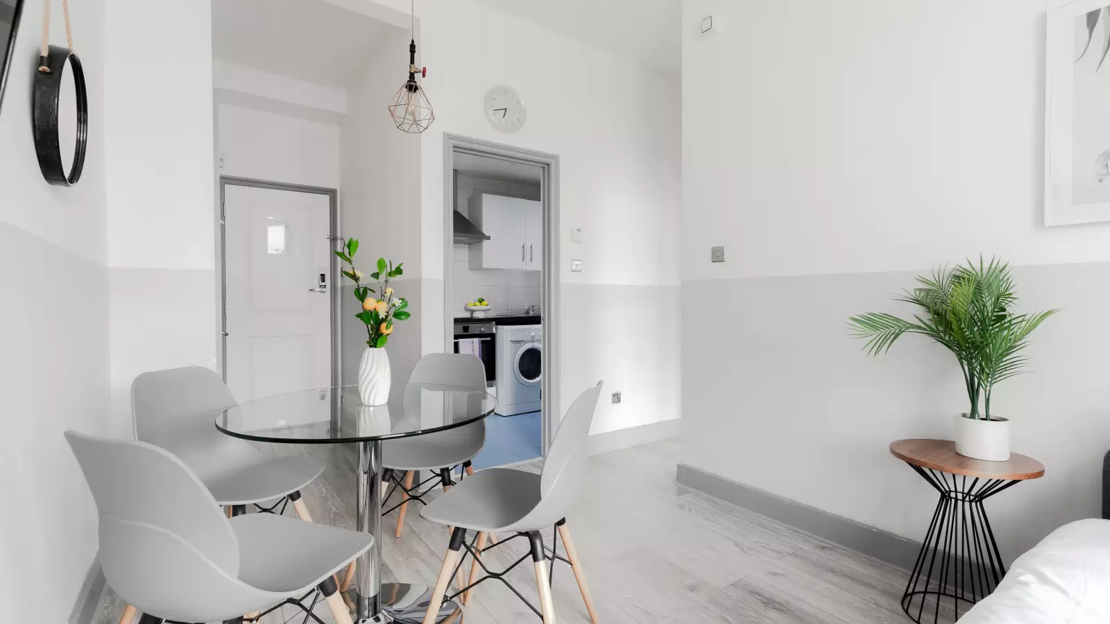 Flat Nevern Road in Greater London