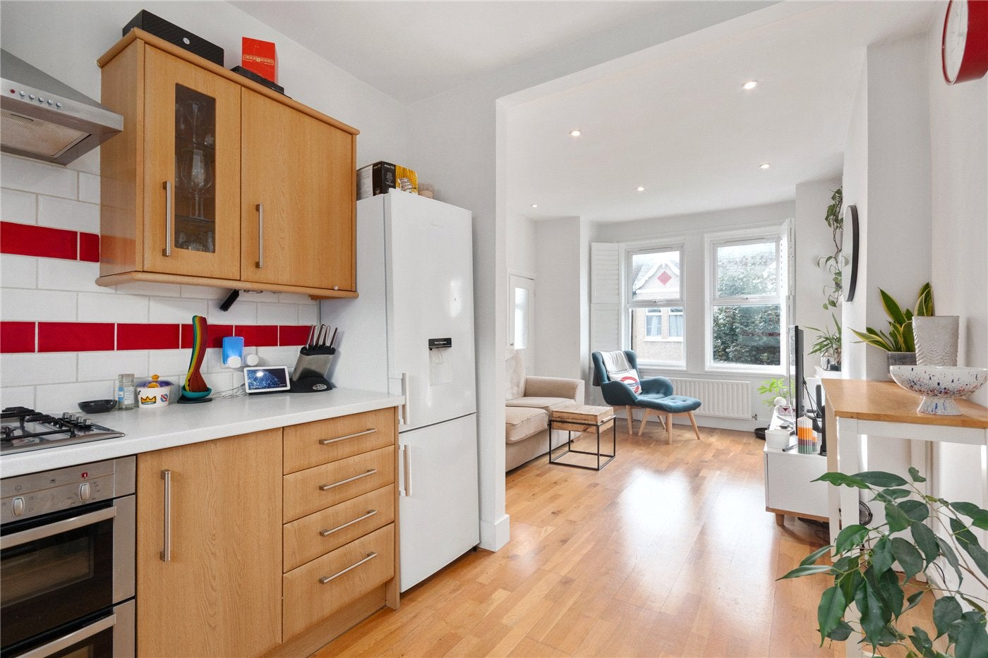 Flat West Gardens in Greater London