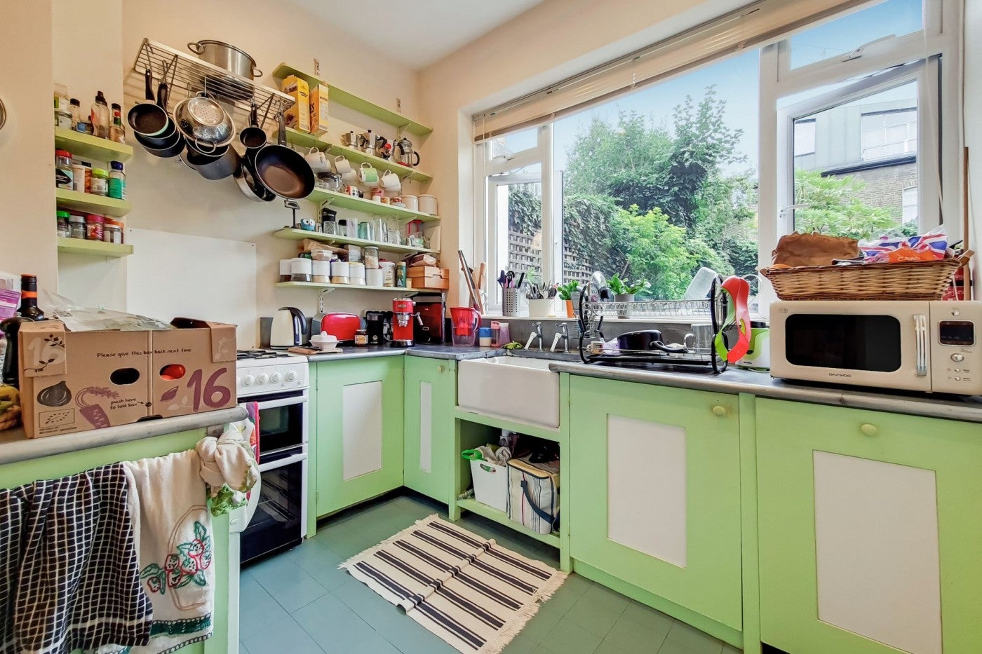 Flat Wilberforce Road in Greater London
