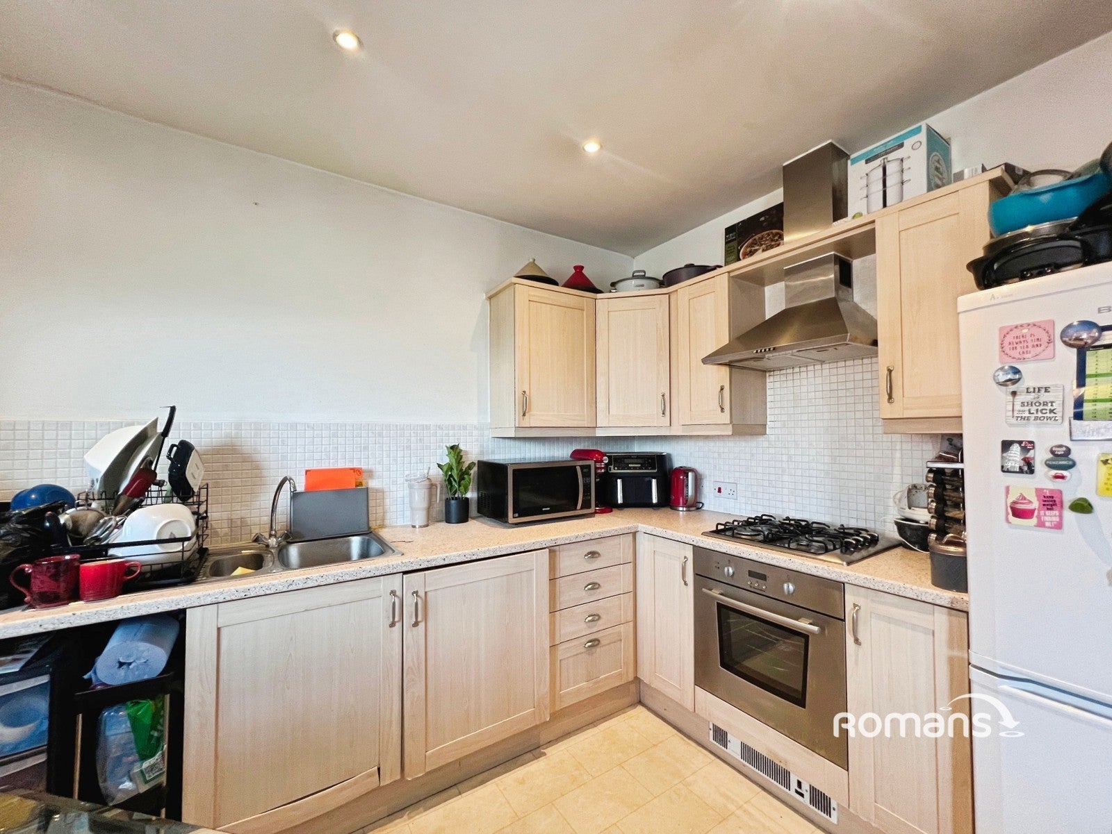 Room Hamilton Road in High Wycombe