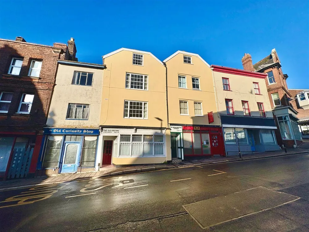 Flat New Bridge Street in Exeter