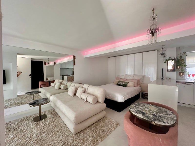 Room Lombard Place in Greater London