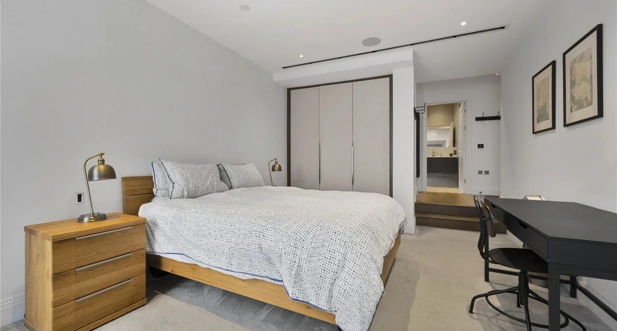 Flat Chancery Lane in City of London