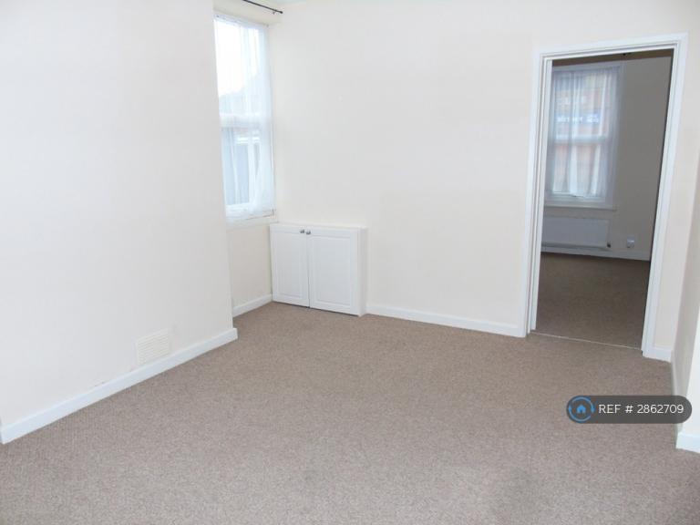Flat Barton Street in Gloucester