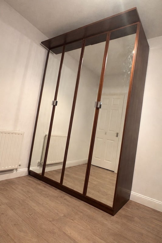 Room Beamish Road in Greater London