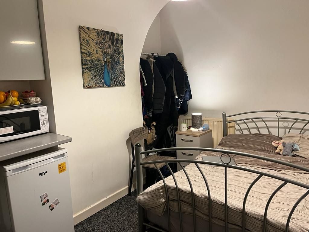 Room Wykeham Street in Liverpool