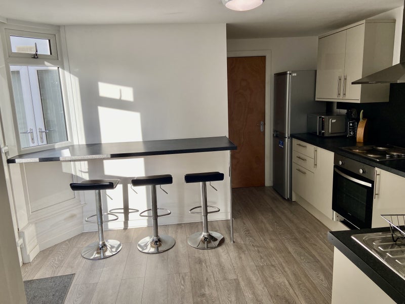Room Holderness Road in Hull