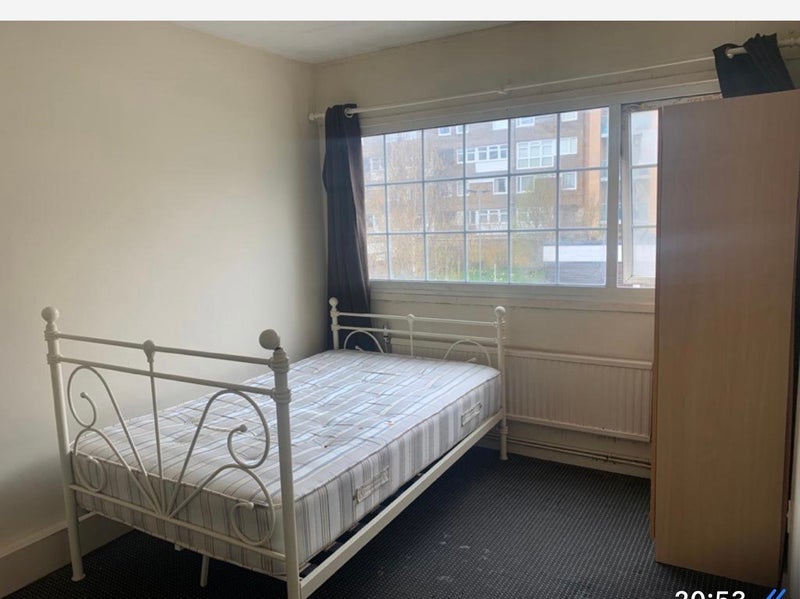 Room Swedenborg Gardens in Greater London