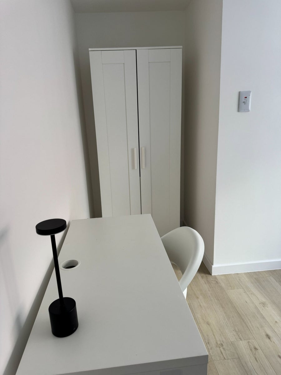 Room Aldrin Way in Coventry