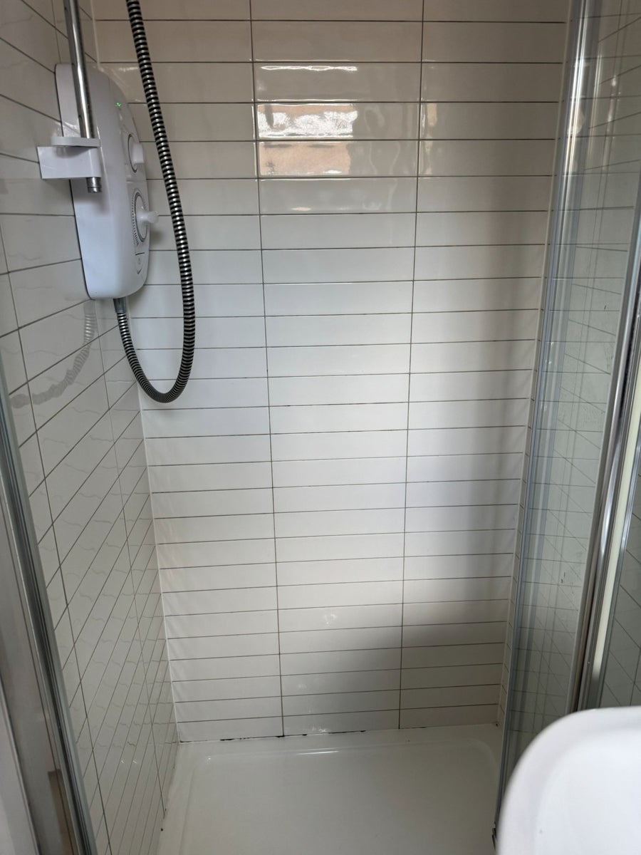 Room Aldrin Way in Coventry