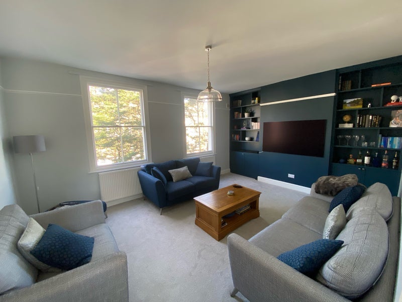 Room Manor Avenue in Greater London
