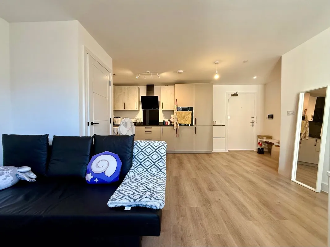 Flat Parkstone Road in Poole