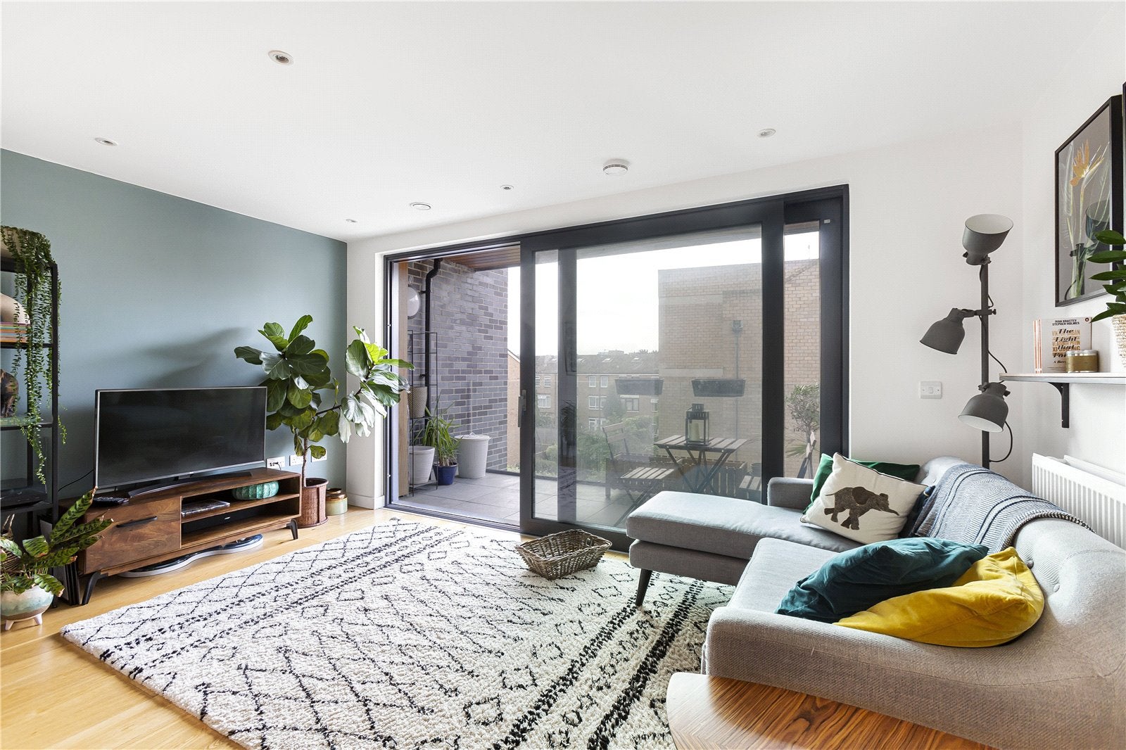 Flat Dalston Lane in Greater London