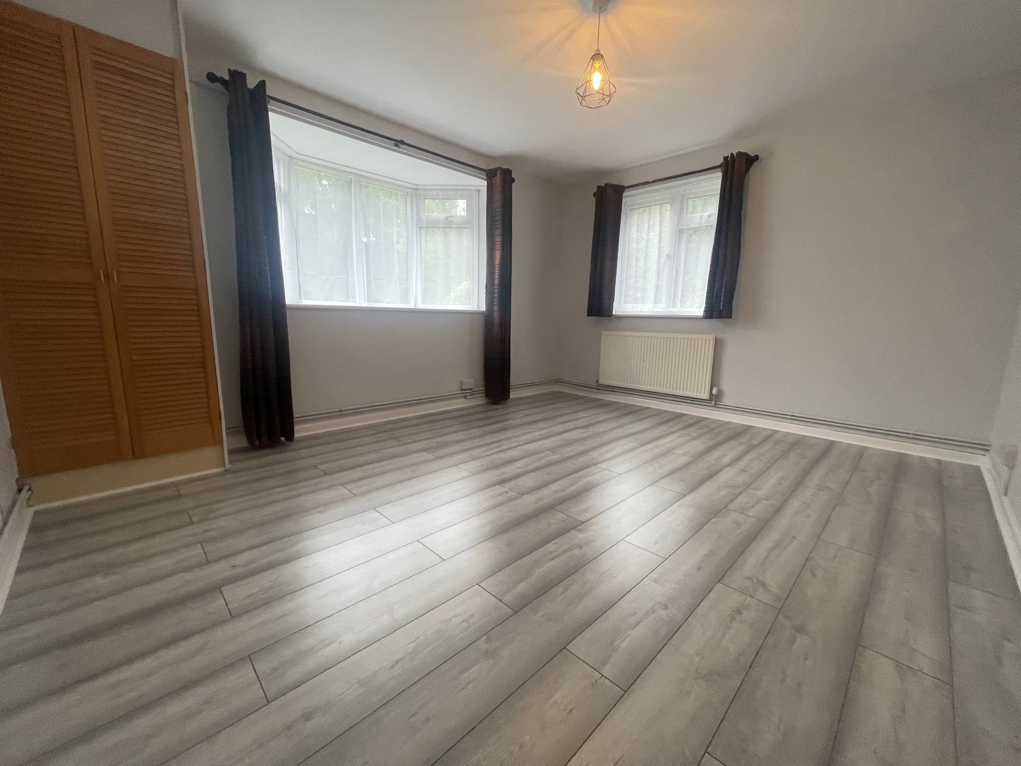 Flat Nairn Road in Bournemouth
