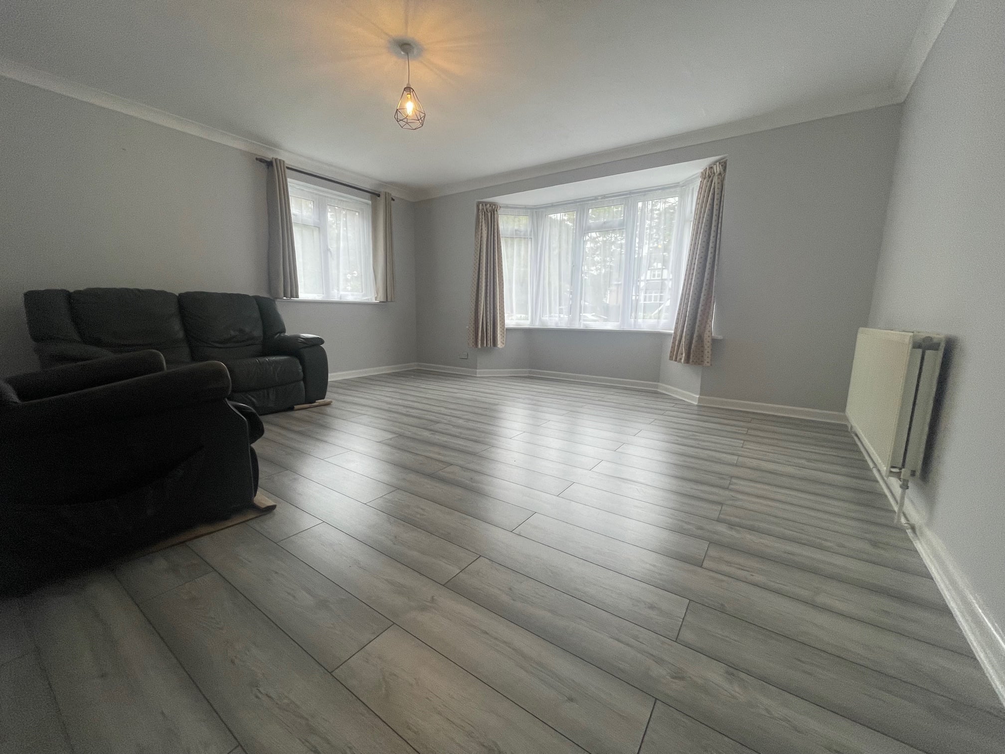Flat Nairn Road in Bournemouth