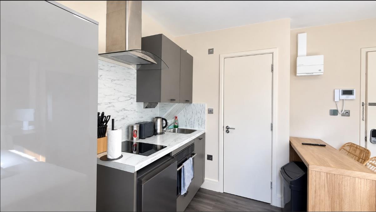 Flat Sutherland Avenue in City of Westminster