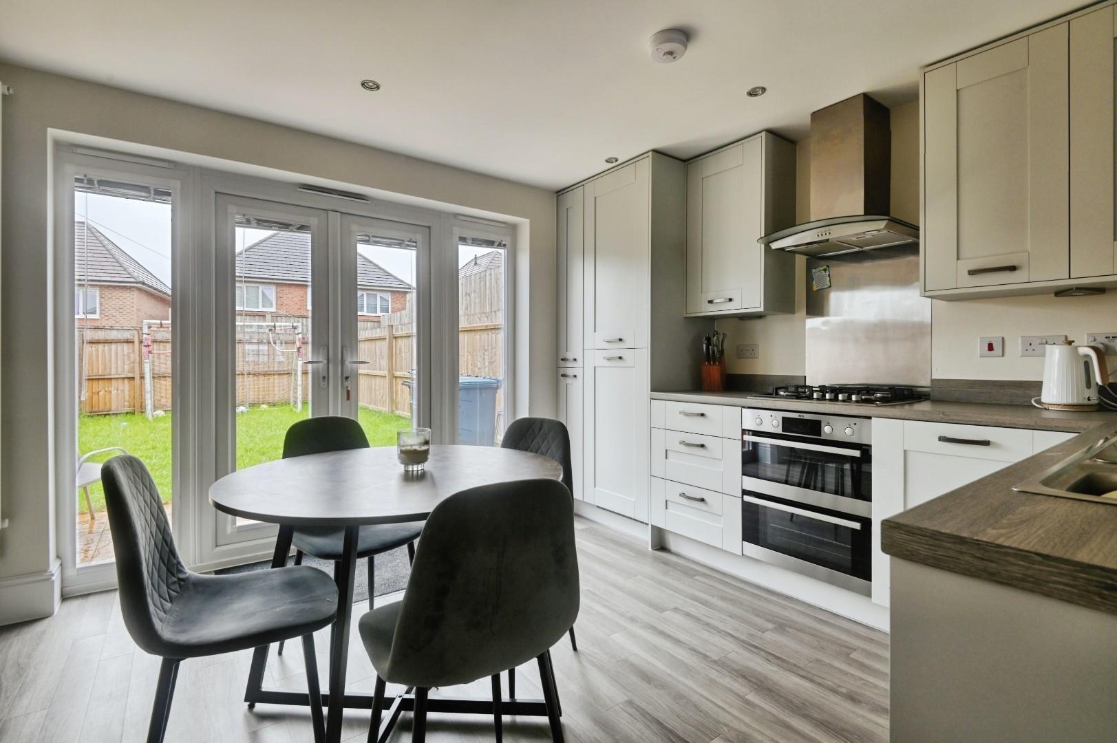House Silverdale Close in Tamworth